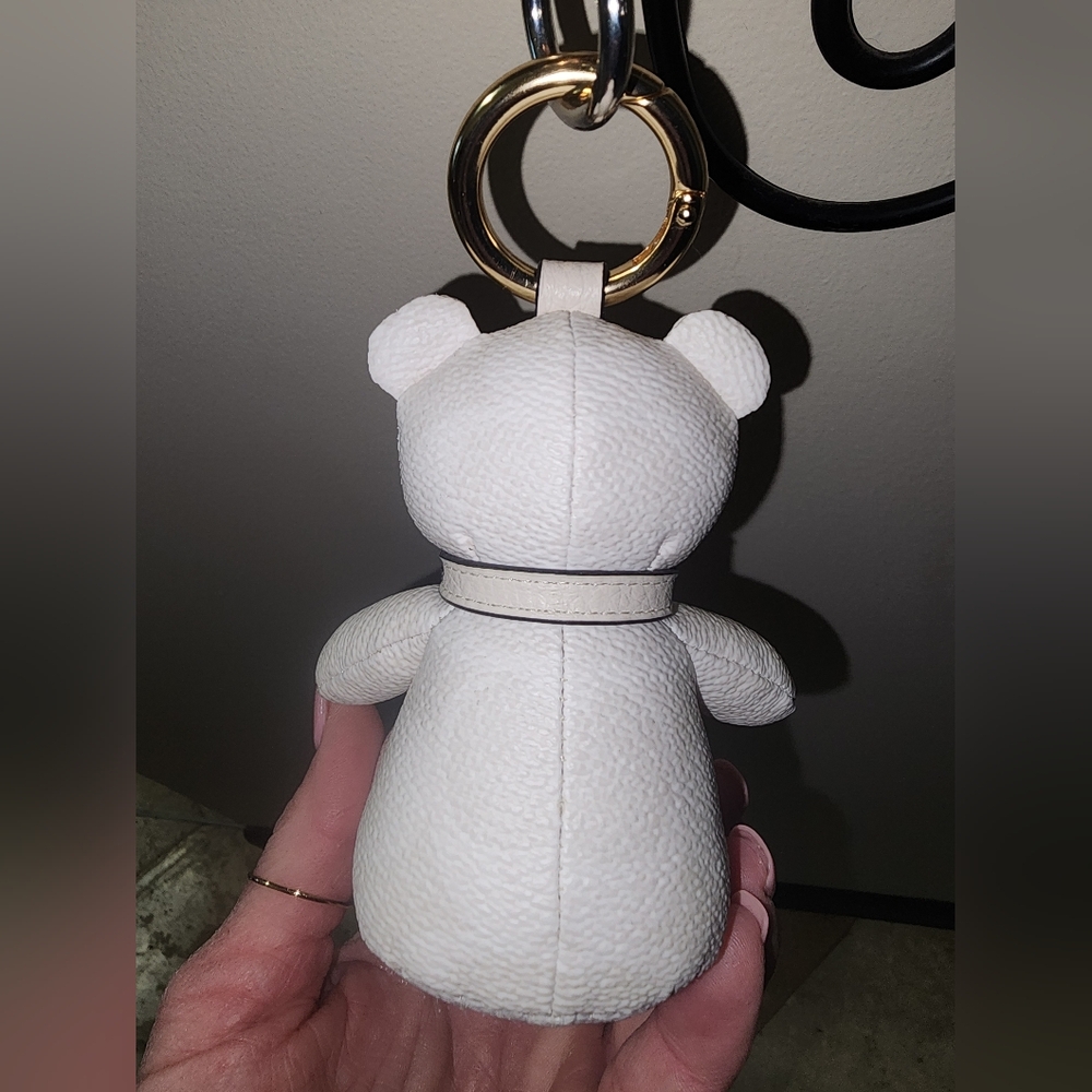 Coach Signature C White Cream Leather Mixed Metals Bear Purse Charm Keychain NEW - Picture 13 of 17